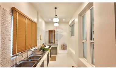 Mountain view 3 Bedroom House for Sale in Taling Ngam, Koh Samui