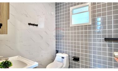 Mountain view 3 Bedroom House for Sale in Taling Ngam, Koh Samui