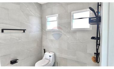 Mountain view 3 Bedroom House for Sale in Taling Ngam, Koh Samui