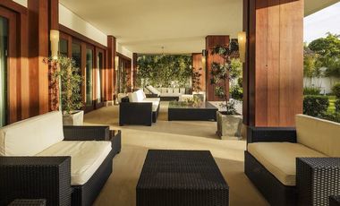 For Sale: Income Generating Beachfront Hotel/VIlla in Malay Aklan, Boracay Island P375M