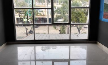 Disewakan ruko 3 lantai gandeng di tamansurya 5