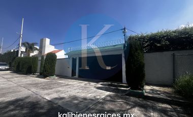 Oportunidad Para Inversionistas, 2318 m2 uso de Suelo H.333.B dos casas mas cancha de uso multiple
