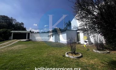 Oportunidad Para Inversionistas, 2318 m2 uso de Suelo H.333.B dos casas mas cancha de uso multiple