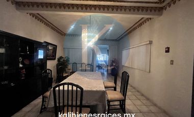 Oportunidad Para Inversionistas, 2318 m2 uso de Suelo H.333.B dos casas mas cancha de uso multiple