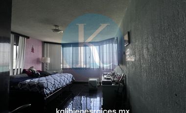 Oportunidad Para Inversionistas, 2318 m2 uso de Suelo H.333.B dos casas mas cancha de uso multiple