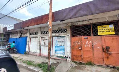 Toko dan Rumah tua hitung tanah di Jl. Raya Yos Sudarso Cikarang Utara