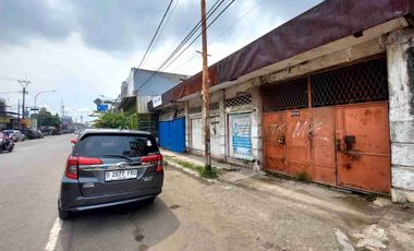 Toko dan Rumah tua hitung tanah di Jl. Raya Yos Sudarso Cikarang Utara