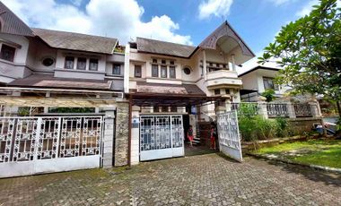 Dijual Rumah siap huni Villa Cinere Mas  Lebak Bulus	4 Lantai