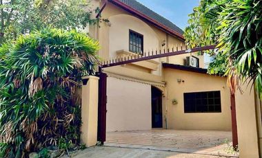 For Sale & Rent – 12-Bedroom Guesthouse/Pool Villa, Centre Pattaya