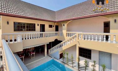 For Sale & Rent – 12-Bedroom Guesthouse/Pool Villa, Centre Pattaya