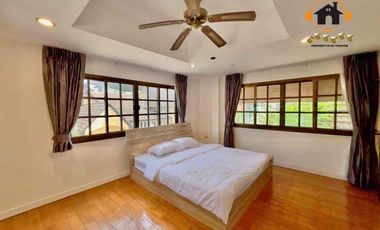 For Sale & Rent – 12-Bedroom Guesthouse/Pool Villa, Centre Pattaya