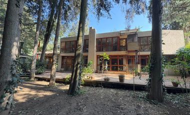Casa en venta en El Bosque, Tlalpan — Excelente oportunidad para remodelar