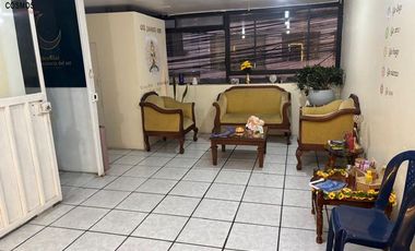 Edificio de 4 Pisos en Venta en el Centro de Otavalo – Oportunidad Única