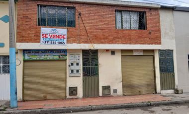 CASA EN VENTA - SIBATE - BARRIO DEL CARMEN