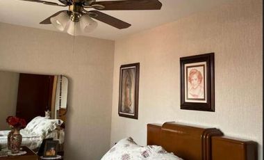 Casa en Venta en Azcapotzalco Col. San Alvaro a 3 minutos Centro Comercial Patio Claveria