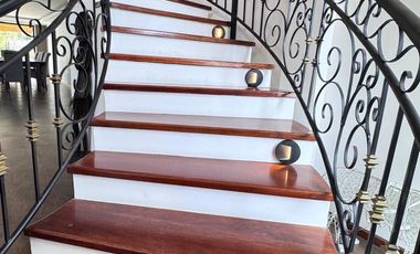 Casa de venta, 4 dormitorios, sector San Gabriel Valle de los Chillos