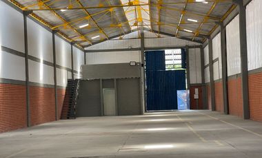 Bodega Alquilo En Acopi 822 M2 / $15.460.000 Acopi Zona Industrial De Yumbo