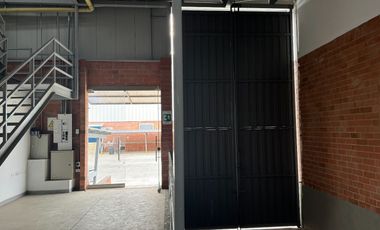 Bodega Alquilo 750 m2 En Conjunto $16.5 Millones Bodega En Conjunto Cerrado