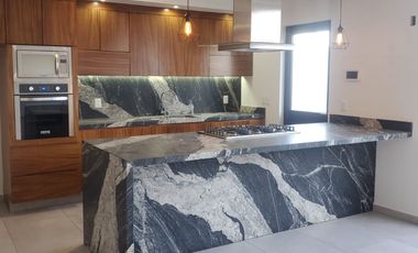 Casa en venta con acabados de lujo con el precio más bajo por m2