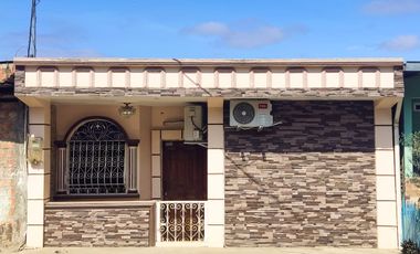 casa en venta en Jipijapa 2 habitaciones con lavanderia