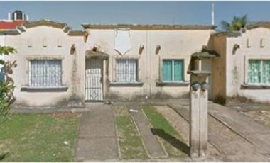 COHC (EMB) CASA EN VENTA DE CONTADO EN CD OLMECA VERACRUZ