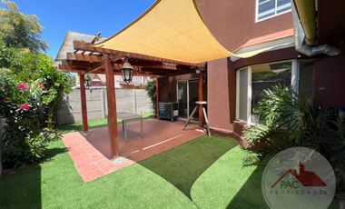 Venta casa 5 dormitorios en microbarrio cerrado Valle lo Campino