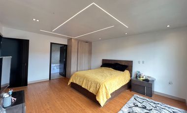 En venta casa comercial, en Azogues -Javier Loyola