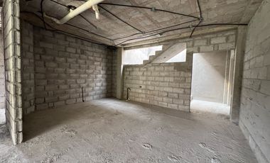 En venta casa comercial, en Azogues -Javier Loyola