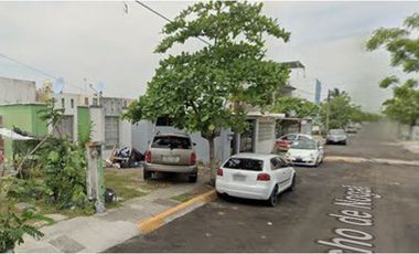 COHC (EMB) CASA EN VENTA DE CONTADO EN ARBOLEDAS DE SAN RAMON VERACRUZ