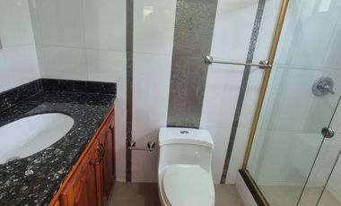 Departamento en Alquiler en Vernaza Norte, 3 Hab, 4 Bañ, Garaje, Mall del Sol.