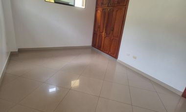Departamento en Alquiler en Vernaza Norte, 3 Hab, 4 Bañ, Garaje, Mall del Sol.