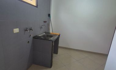 Departamento en Alquiler en Vernaza Norte, 3 Hab, 4 Bañ, Garaje, Mall del Sol.