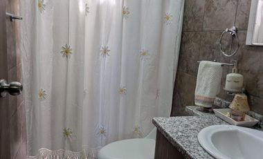 Venta de Casa, 2 Dormitorios, Llano Chico, Ecuador