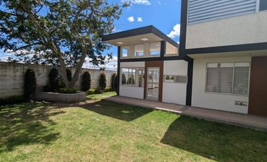 Venta de Casa, 2 Dormitorios, Llano Chico, Ecuador