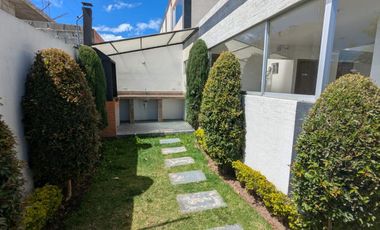 Venta de Casa, 2 Dormitorios, Llano Chico, Ecuador