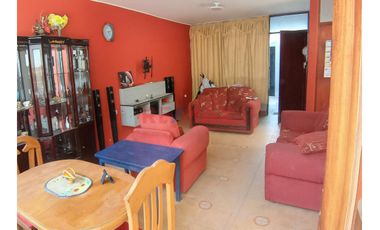 Se Vende Hermosa Casa De 2 Pisos En Ventanilla -Semiamoblada