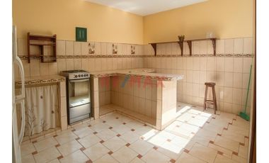 Se Vende Hermosa Casa De 2 Pisos En Ventanilla -Semiamoblada