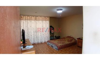 Se Vende Hermosa Casa De 2 Pisos En Ventanilla -Semiamoblada