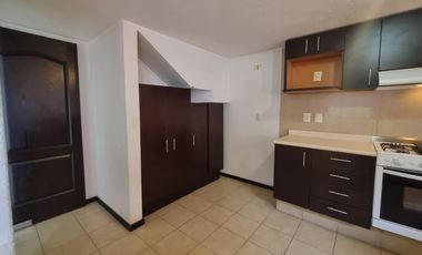 RENTA CASA EN CONDOMINIO BOSQUE DE LOS ENCINOS, FACIL SALIDA A CDMX, CERCA DE LAS OUTLET DE LERMA