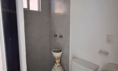 RENTA CASA EN CONDOMINIO BOSQUE DE LOS ENCINOS, FACIL SALIDA A CDMX, CERCA DE LAS OUTLET DE LERMA