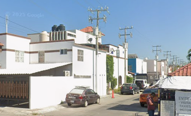Casa en venta en Puerta de Hierro, San Miguel, Ciudad del Carmen, Camp., México