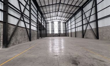 Bodega Alquilo en Conjunto 1.100 M2 / $26.9 Millones Acopi Yumbo /