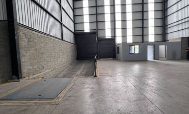 Bodega Alquilo en Conjunto 1.100 M2 / $26.9 Millones Acopi Yumbo /
