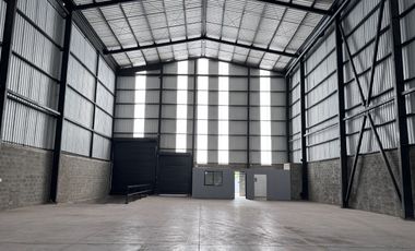Bodega Alquilo en Conjunto 1.100 M2 / $26.9 Millones Acopi Yumbo /