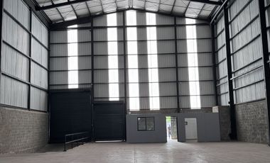 Bodega Alquilo en Conjunto 1.100 M2 / $26.9 Millones Acopi Yumbo /