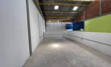 Bodega Alquilo En Acopi 953 M2 / $17.880.000 Acopi Zona Industrial De Yumbo