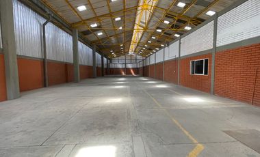 Bodega Alquilo En Acopi 953 M2 / $17.880.000 Acopi Zona Industrial De Yumbo