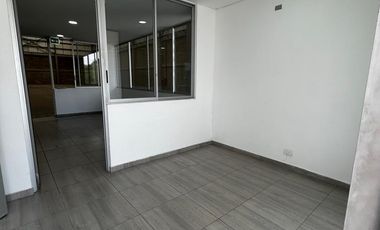 Bodega Alquilo En Conjunto Cerrado / Arroyohondo Yumbo / Área Total Construida 1.870 M2 $48.600.000