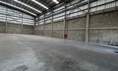 Bodega Alquilo En Conjunto Cerrado / Arroyohondo Yumbo / Área Total Construida 1.870 M2 $48.600.000