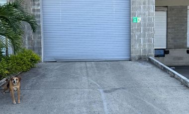 Bodega Alquilo En Conjunto Cerrado / Arroyohondo Yumbo / Área Total Construida 1.870 M2 $48.600.000